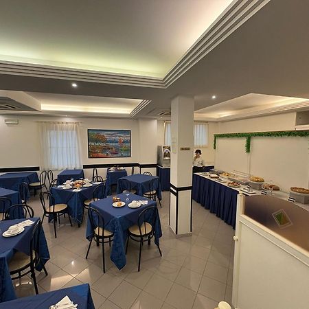 Hotel Sport Rimini Exterior photo