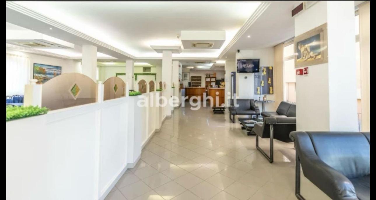 Hotel Sport Rimini Exterior photo
