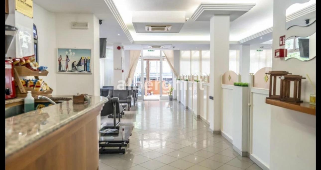 Hotel Sport Rimini Exterior photo