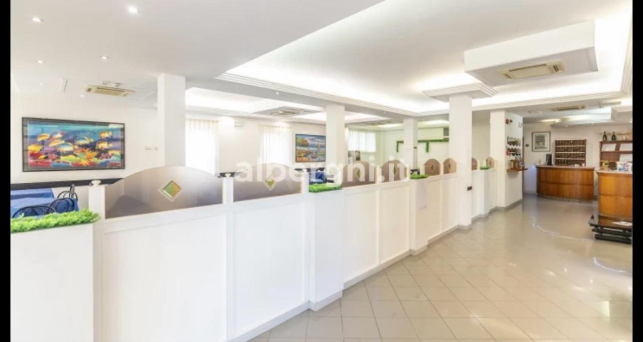 Hotel Sport Rimini Exterior photo