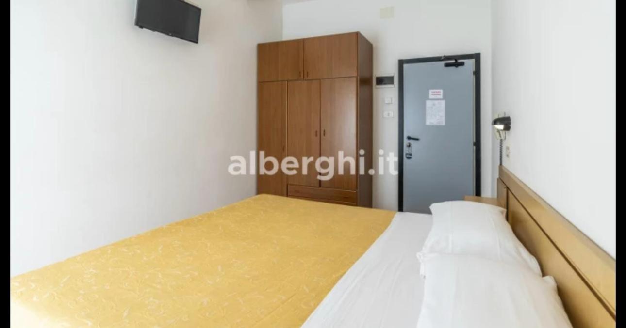 Hotel Sport Rimini Exterior photo