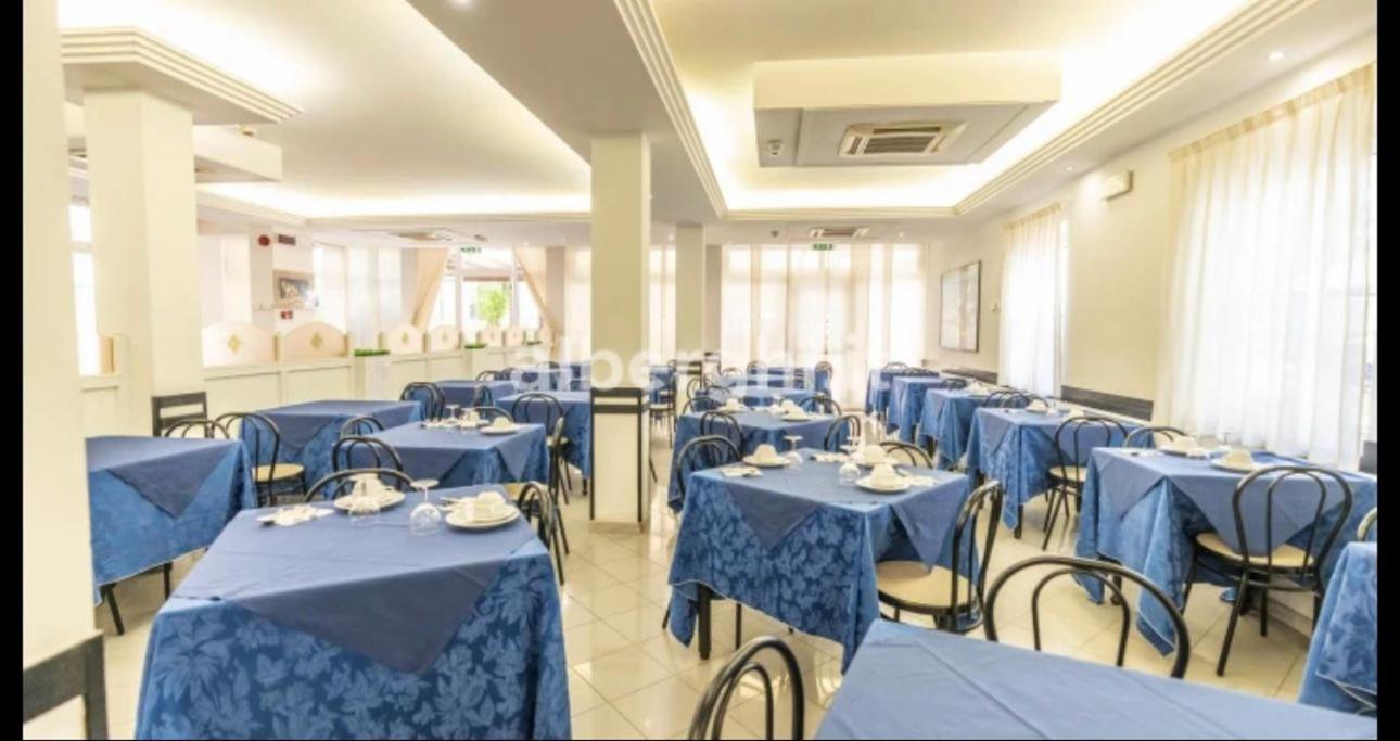 Hotel Sport Rimini Exterior photo